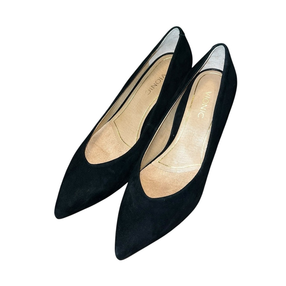 Vionic Black Suede Kitten Heel Pump - Picture 2 of 11